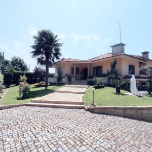 Casa Além Rio para 6 hóspedes em Santo Tirso
