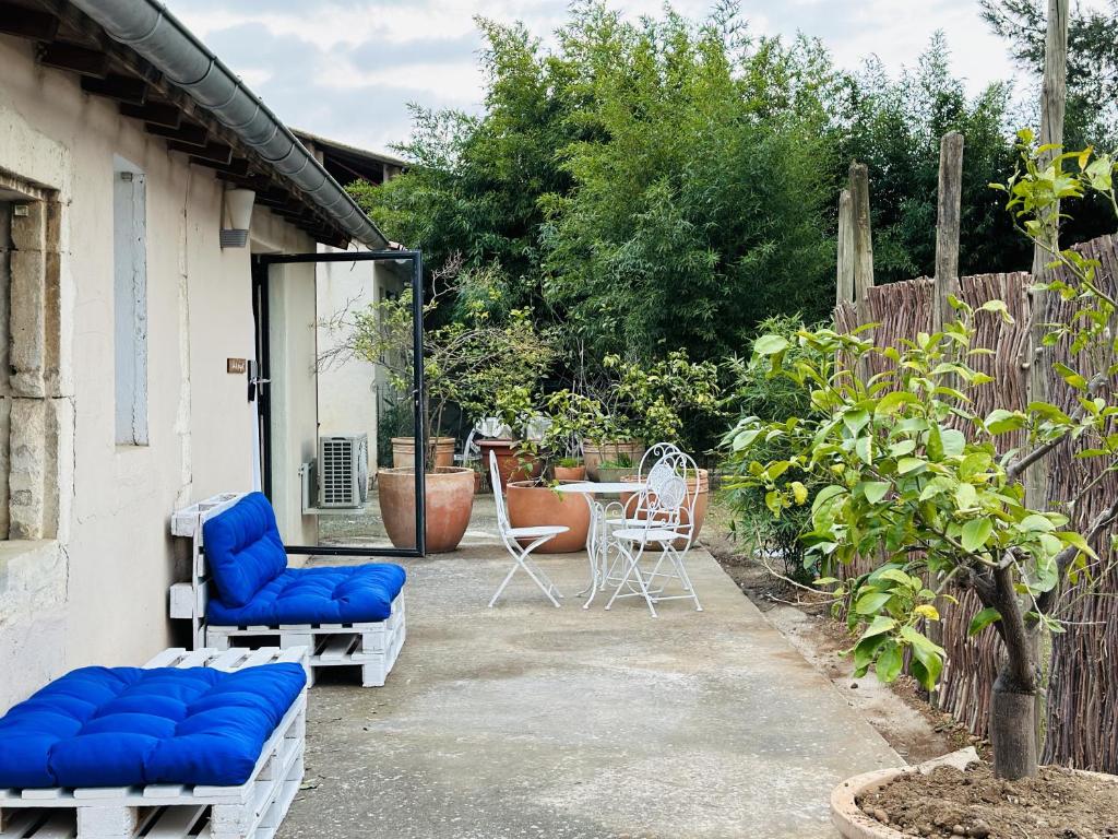 Appartement CASA AZUL - jardin, calme, tennis Chemin de Bois Fontaine 30900 Nîmes