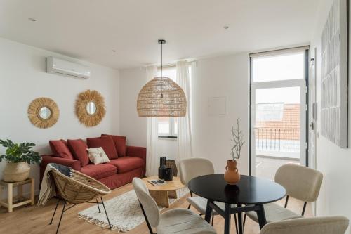 Casa Boma Lisboa - Sunny Apartment with Private Balcony and Panoramic Bridge View - Ajuda I