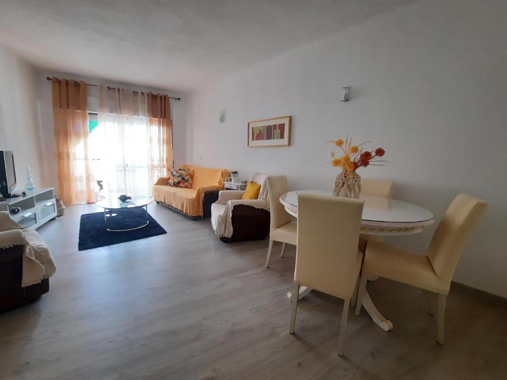 Casa Cerro Sol Rua Fernão de Magalhães 20 P, 8200-129 Albufeira