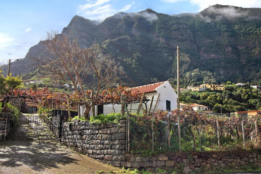 Casa da Rochinha Est Dom João V 64, 9240-218 São Vicente