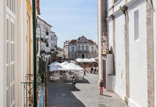 Casa das Arcadas, com free garagem - Praça de Giraldo