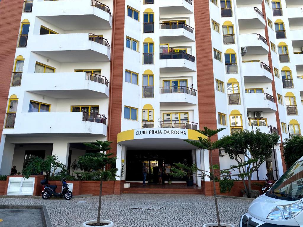 CASA DEL LEGUI Clube Praia da Rocha, Avenida das Comunidades Lusíadas, Bloco 1, Apartamento 1120, 11°, 8500-801 Portimão