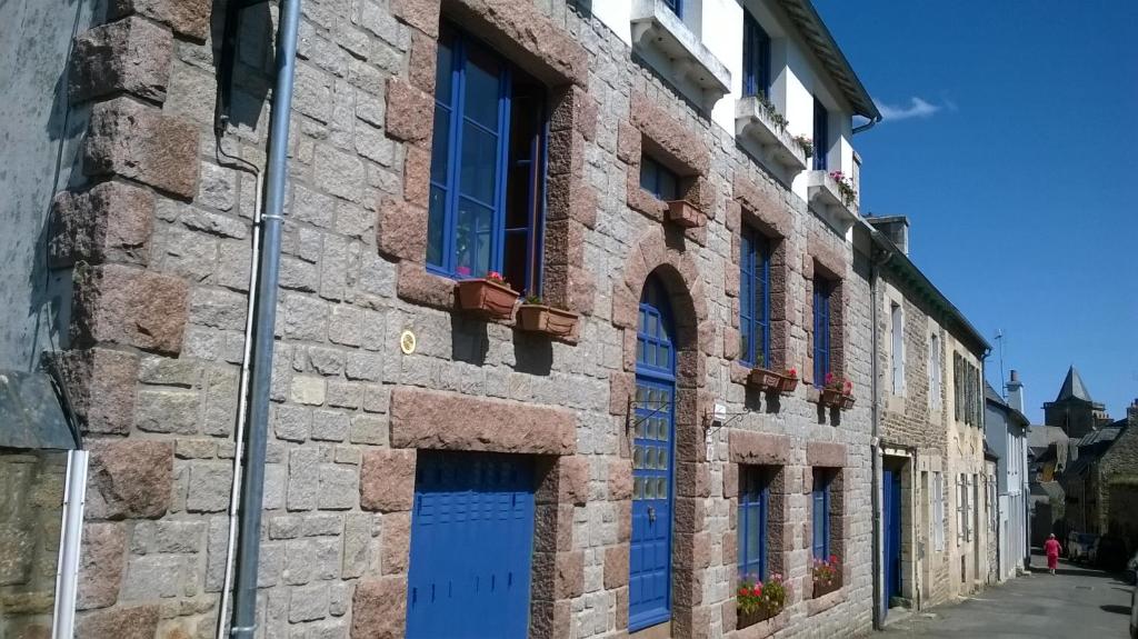 Casa do Castelo 1- Work or Relax in the Historic heart of Lisbon!