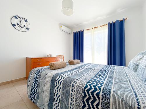 Casa do Farol - Apartamento com piscina junto à Praia do Camilo