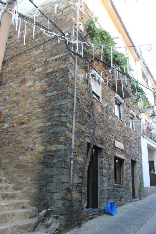 Casa do Sapateiro 20 Rua das Ladeiras, 6225-321 Sobral de São Miguel