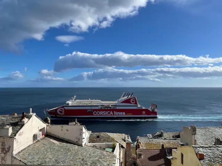 CASA GUASCO superbe duplex au cœur de la Citadelle, vue à 360 6 place Guasco, la citadelle, 4 eme etage, 20200 Bastia