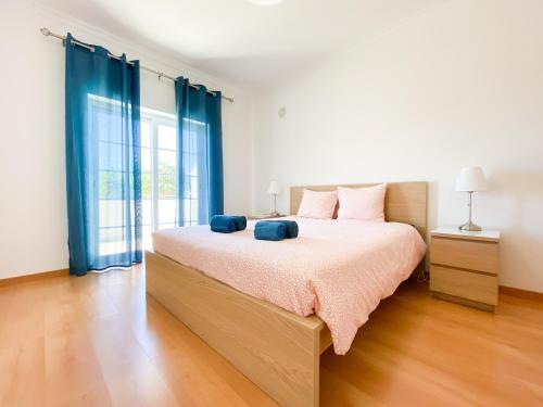 Casa Juju - Férias em familia em apartamento com piscina perto da praia