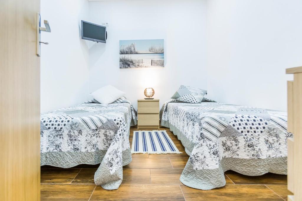 Casa Laranjinha Rua da Ladeira, n. 5A Rés-do-Chão, 8200-642 Albufeira