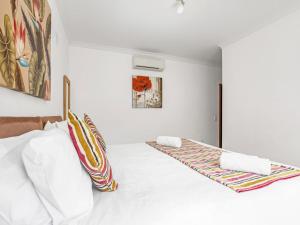 Casa Lilou - Apartamento em excelente condomínio com piscina e ginásio