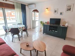 Casa Mar e Sol, NEW apartment near the beach with balcony