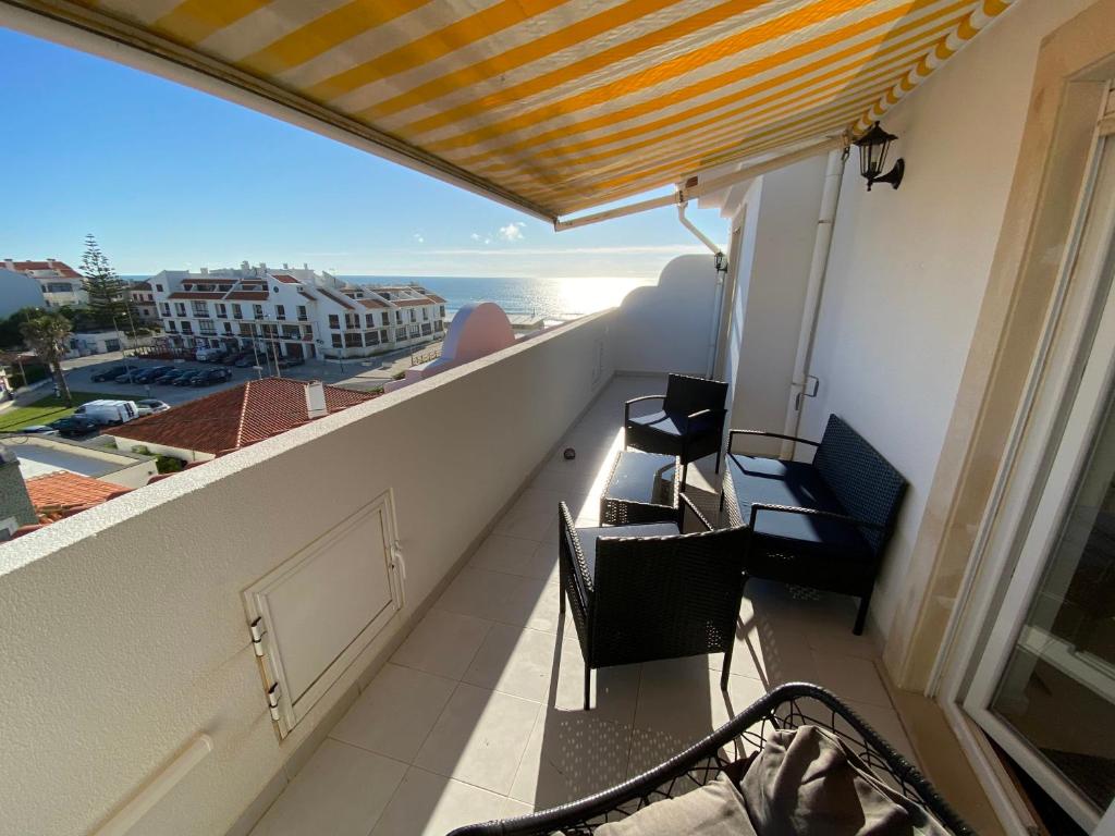 Appartement Casa Melli with Sunset Oceanview Terrace Rua dos Mareantes 1 2530-229 Lourinhã