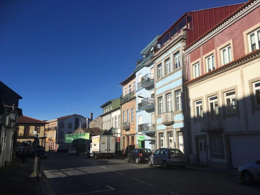 Casa Noah rua Conselheiro Januário número 13, primeiro andar trás,  Braga