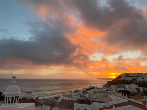 Casa Pedro in Salema - Oceanview & beach