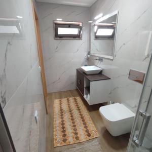 Casa Pescador - Espaçoso apartamento em localização calma