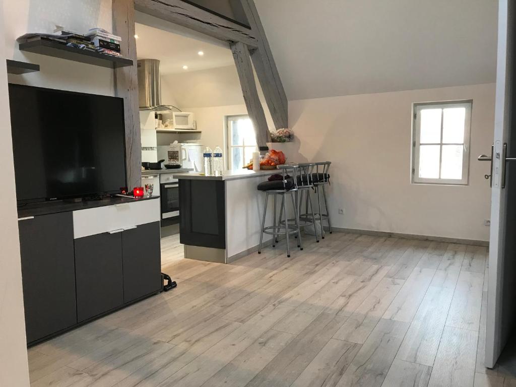 Casa R&B 8600-315 Lagos