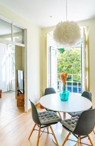 Casa St Yves - Sunny flat in Setúbal on Av Luisa Todi