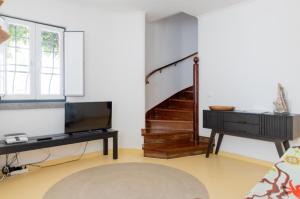 Cascais Seaside Home - 2 min away from the beach