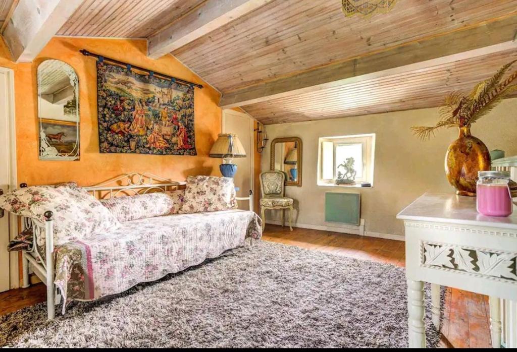 CASSEL LOFTS - Stilvolles Industrieloft - Boxspringbett & Netflix