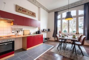 CASSEL LOFTS - Stilvolles Industrieloft - Boxspringbett & Netflix
