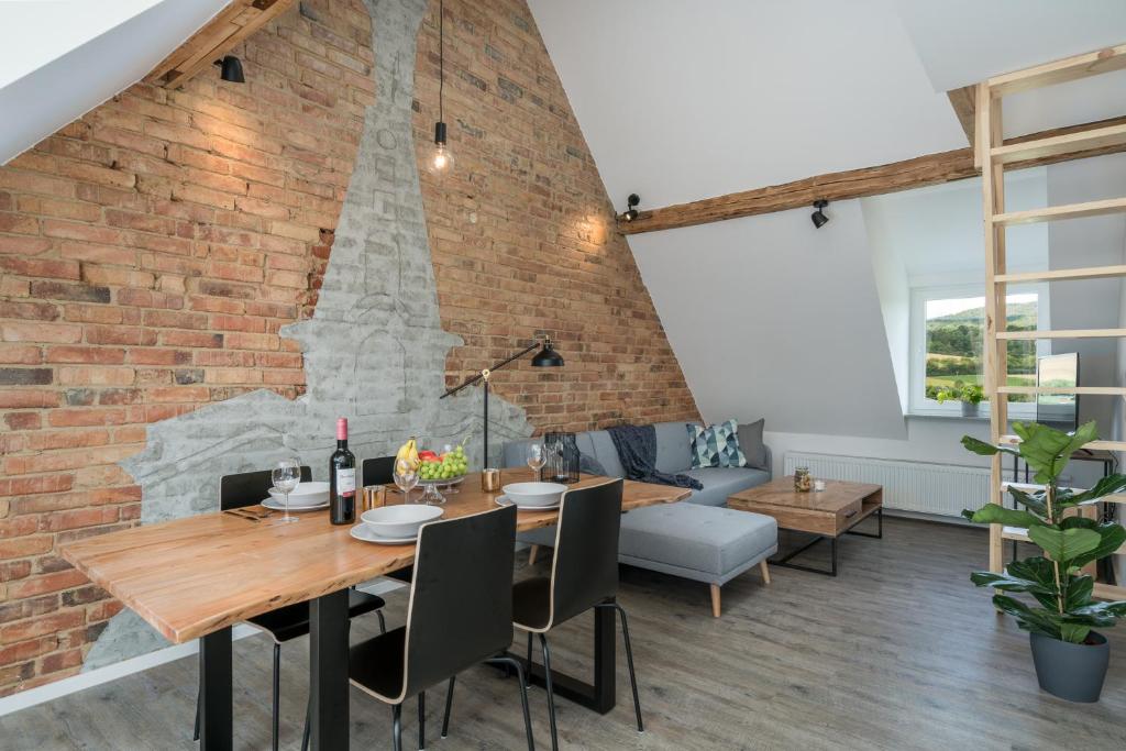 CASSEL LOFTS - Stilvolles Loft im Grünen mit Balkon nahe VW-Werk 93 Mattenbergstraße, 34132 Cassel