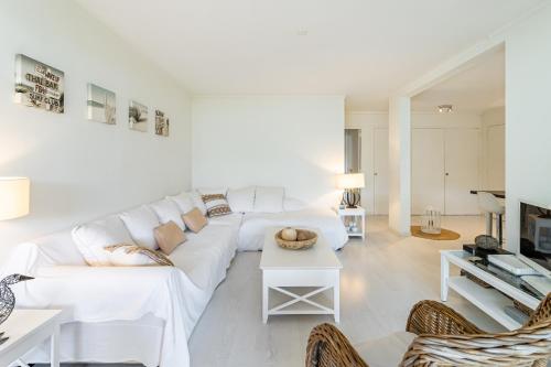 Cassis Center