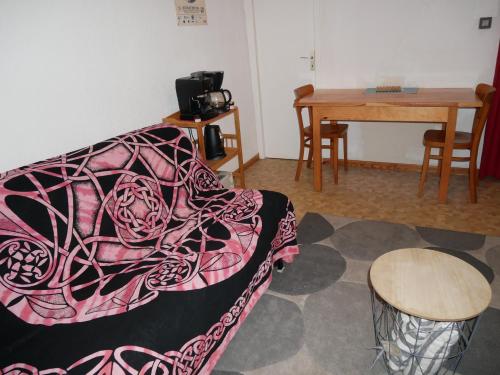 Cauterets: studio 4 personnes idéalement situé.