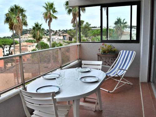 Appartement Appartement Cavalaire-sur-Mer, 3 pièces, 4 personnes - FR-1-226B-113 BAT. A - APPT 411 AVENUE FREDERIC MISTRAL Cavalaire-sur-Mer