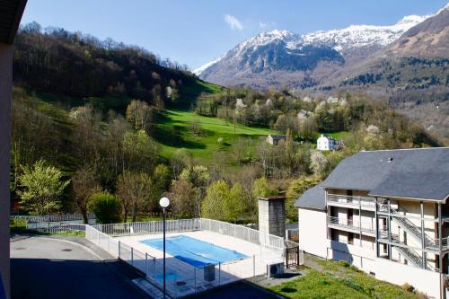 CB APPART** 5 PERS 5MN LUZ BALCON PISCINE