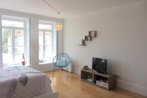 Cedofeita Studio, by Flat in Porto