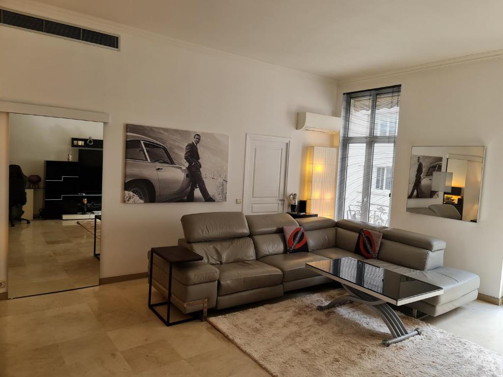 Appartement Center palais 79 rue d'Antibes /  2 rue Teisseire 06400 Cannes