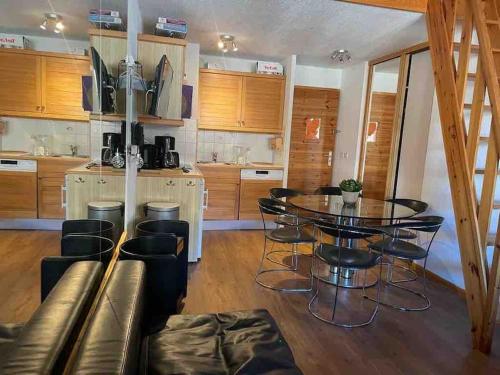 Central 3 bedroom chalet with balcony