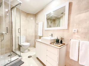 Central and Spacious Loft with free parking