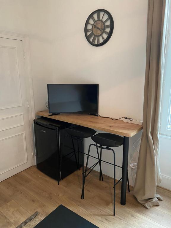 Central Apartment, 55m2, Kitchen, Washer, Netflix, Parking