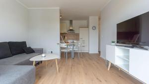 Central Apartment, 55m2, Kitchen, Washer, Netflix, Parking