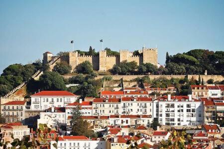 Central & Calm With Great View Largo Dos Trigueiros, 15, 3º Esq, 1100-246 Lisbonne