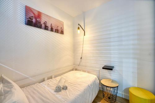 Central Location - 2-bed Cannes Apt