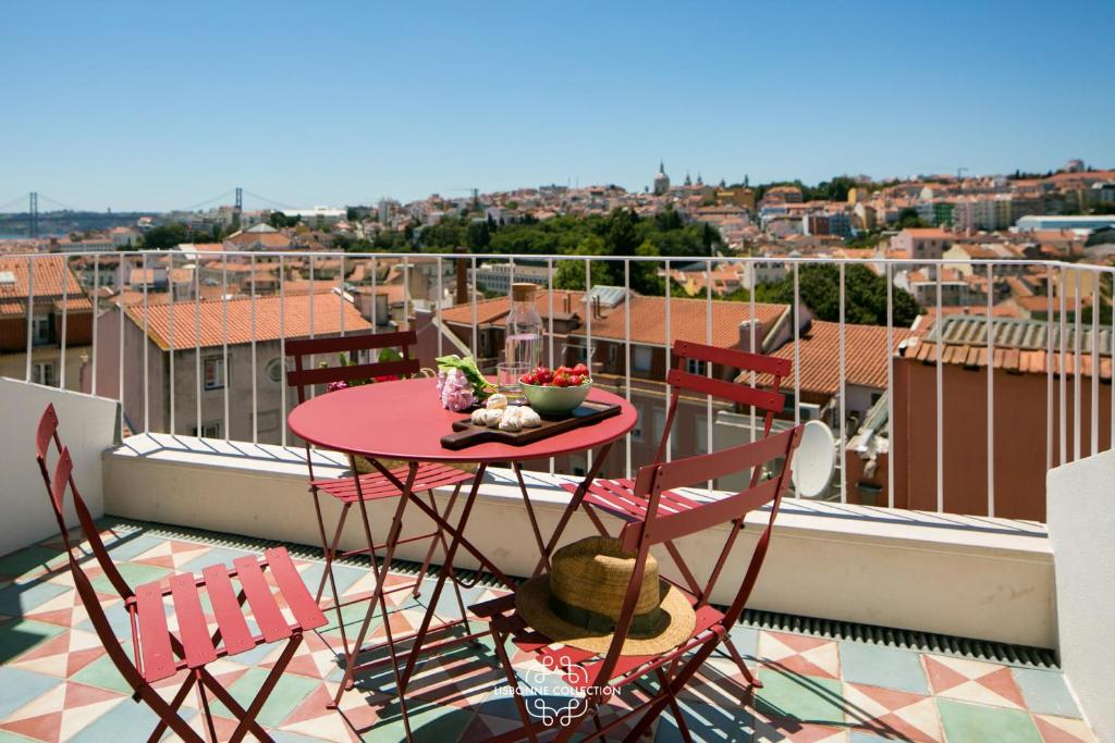 Central Modern and Bright Rooftop Apatment 59 by Lisbonne Collection Rua Cecilio da Sousa 23, 2530-454 Lisbonne