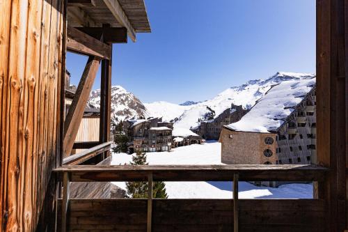 Central modern Duplex for 6 by Avoriaz Chalets