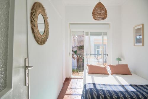 Central & Sunny 2BR Apt Near Beach, By TimeCooler