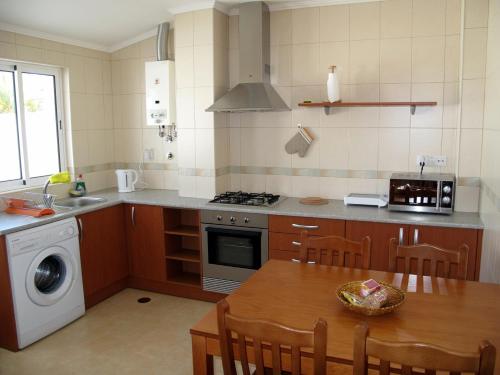 Central Top Floor w/Terrace Oceanview