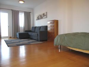 Central Top Floor w/Terrace Oceanview