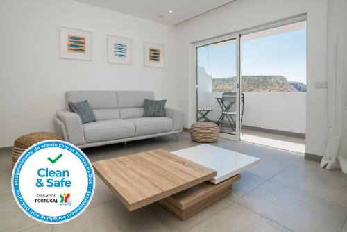 Central Two bedroom Apartment Praia Da Luz.