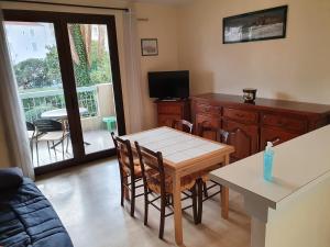 Centre Cannes beau deux pièces près de tout à pied