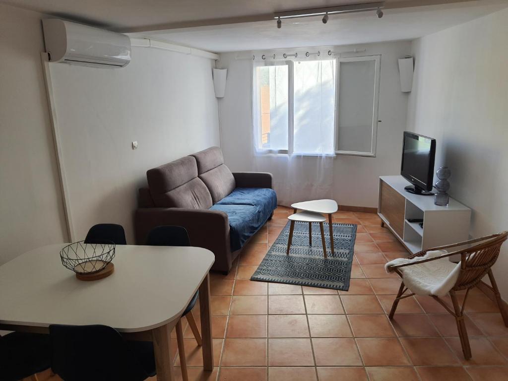 Centre Cannes gd 2p terrasse parking 10mn palais plage