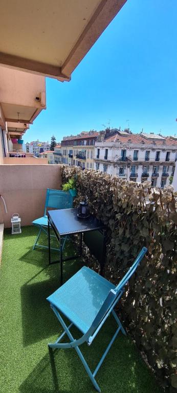 Centre de Nice - Maréchal - Balcon 500m Promenade des Anglais Le Maréchal 3 Rue Amiral de Grasse, 06000 Nice