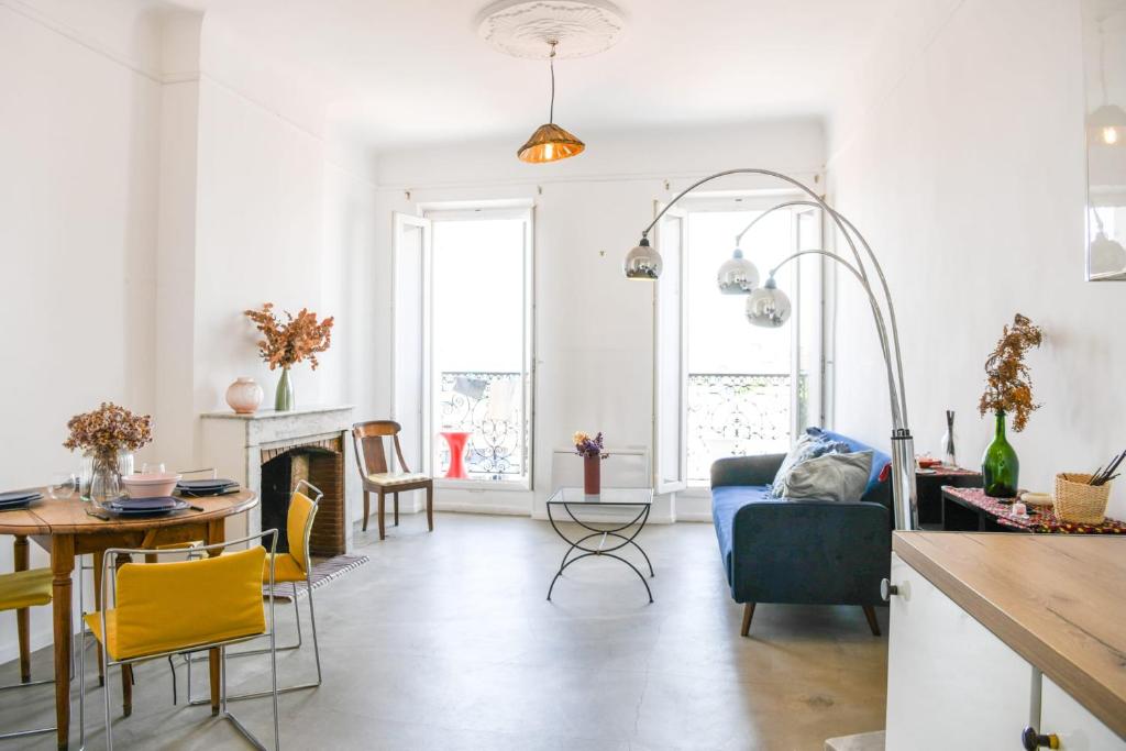 Centre, Grand T2 balcon Pkg, plage gare 600m