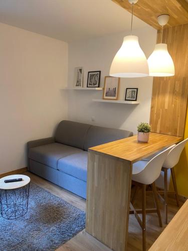 Centre Saint-Gervais studio Jaune moderne proche télécabine 2 pers