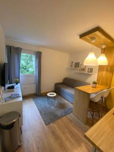 Centre Saint-Gervais studio Jaune moderne proche télécabine 2 pers