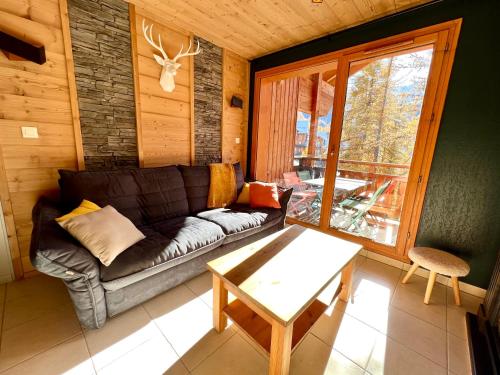 CENTRE STATION 1800 - Dernier étage Rénové - 2 Chambres 6 personnes - Skis aux pieds